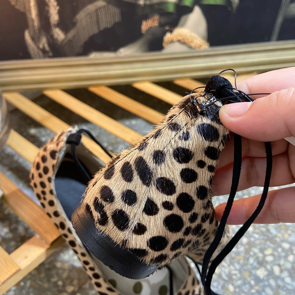 Boden Ballerina Animal Print Pumps. Size - 37 - Picture 10 of 12